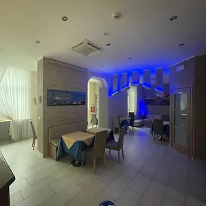 Montecarlo 3*, Mediolan Włochy