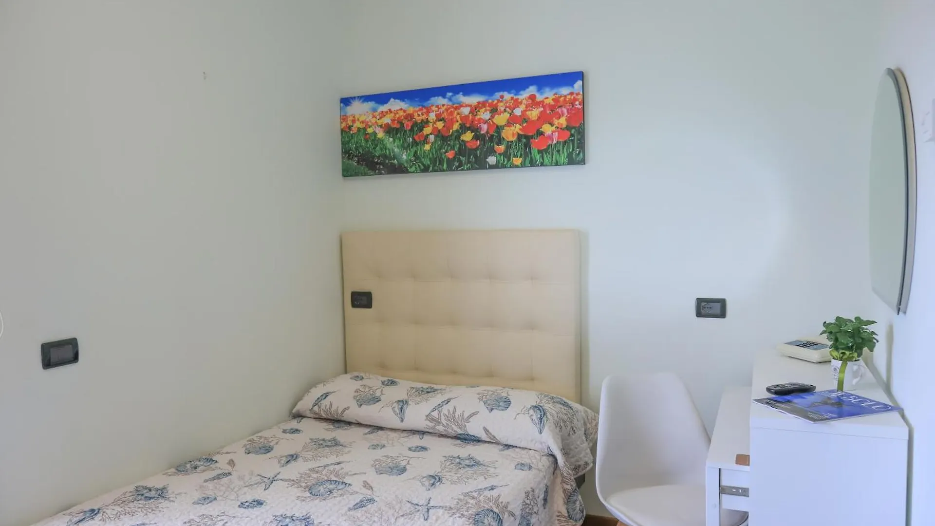 Hotel La Bussola Lido di Jesolo 3*,  Italy