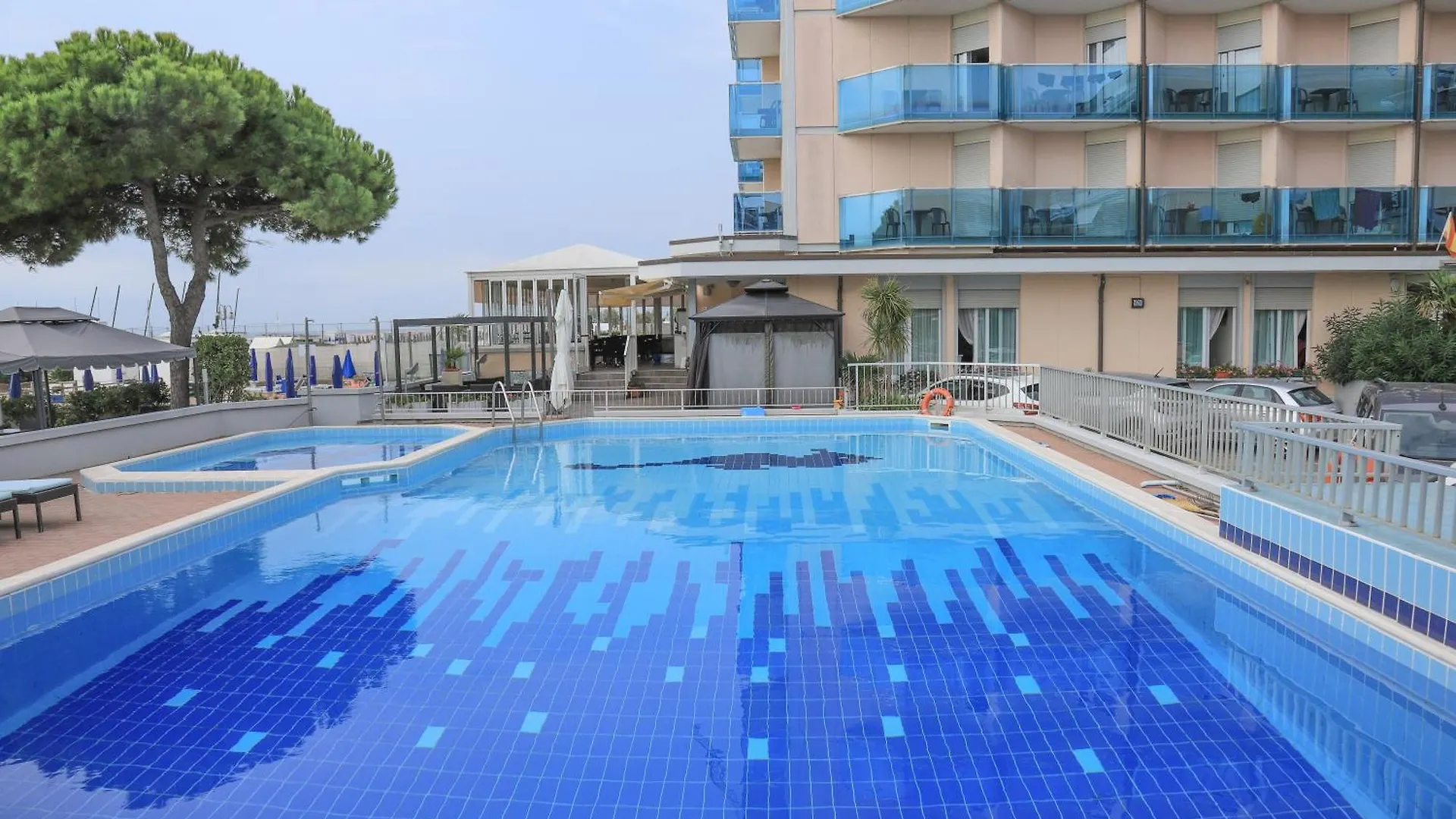 Hotel La Bussola Lido di Jesolo 3*,
